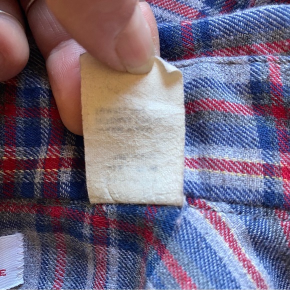 Vintage Levi’s 80’s Button up Men’s Shirt. USA. Size XL. - Picture 16 of 16